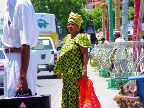 CLICK HERE - Mombasa Woman
