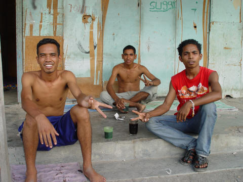 CLICK HERE -  Dili men