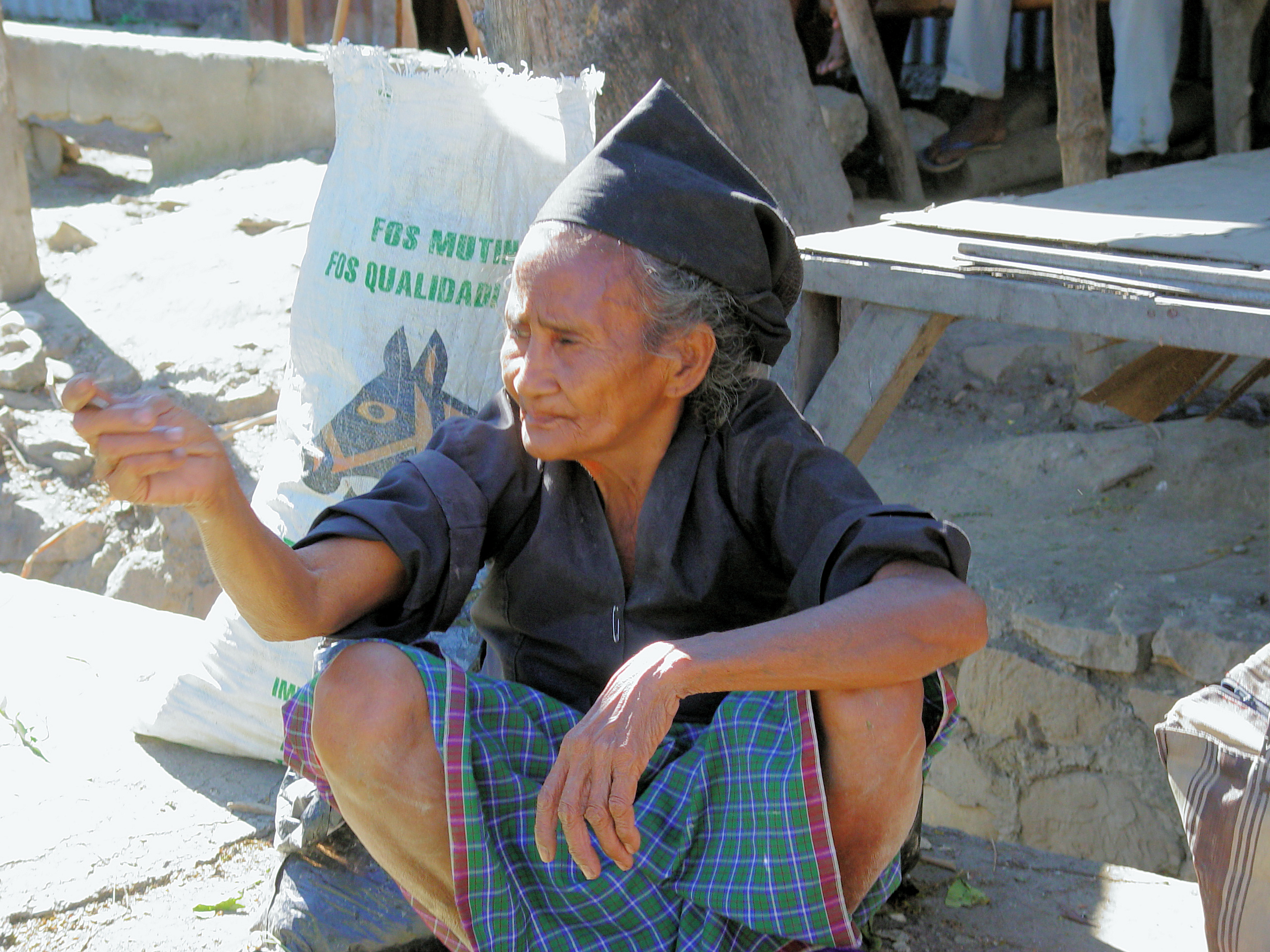 CLICK HERE -  Manatutu Vendors